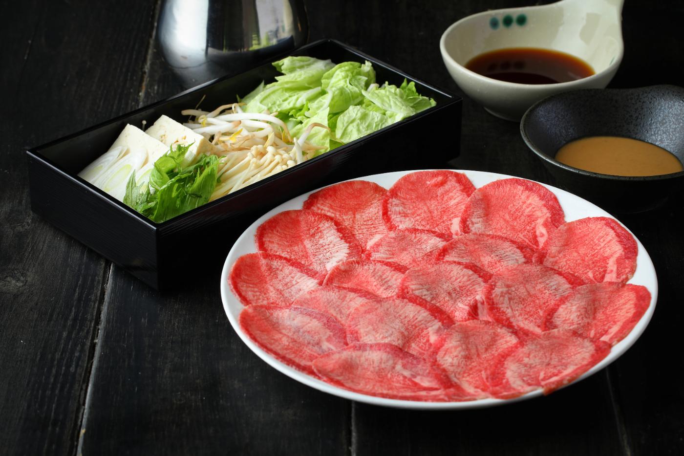 牛タンのしゃぶしゃぶ